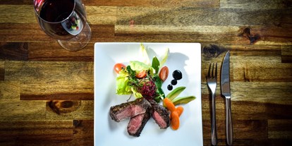 Essen-gehen - Genießen Sie beste Steakspezialitäten, das ganze Jahr über! - Gasthof Bayrischer Hof
