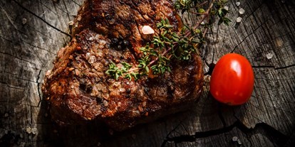 Essen-gehen - Kreiiren Sie ihre eigenen Steakgenüsse  - Gasthof Bayrischer Hof