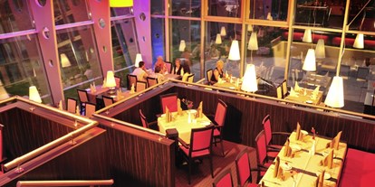 Essen-gehen - Sachsen - Panoramarestaurant Glashaus, Abend, innen - Panoramarestaurant Glashaus
