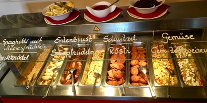 Essen-gehen - grüner Gastgarten - Steiermark - Tägliches Mittagsbuffet von Dienstag-Samstag (11:30 bis 14:00 Uhr) um nur 9,90 pro Person.
Suppe, Salate, Hauptspeisen und 2 Desserts inklusive!! - Fürstenbräu