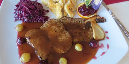 Essen-gehen - Gerichte: Gegrilltes - Steiermark - Hirschschnitzerl - Hotel Restaurant Loy