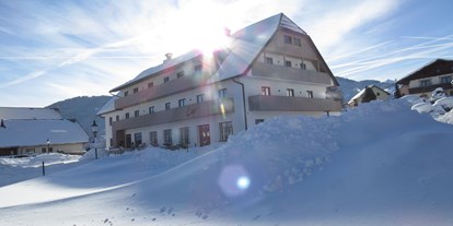 Essen-gehen - rollstuhlgerecht - Steiermark - Aussenansicht Winter - Hotel Restaurant Loy