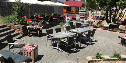 Essen-gehen - Deutschland - Außenbereich  - Tacheles Landrestaurant und Gästehaus Schmitt