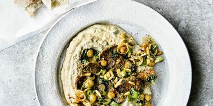Essen-gehen - zum Mitnehmen - Hummus mit Lammfleisch - Levantine taste