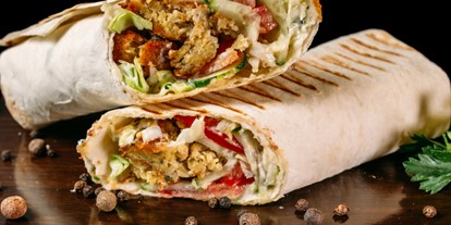 Essen-gehen - zum Mitnehmen - Shawarma Rolle - Levantine taste