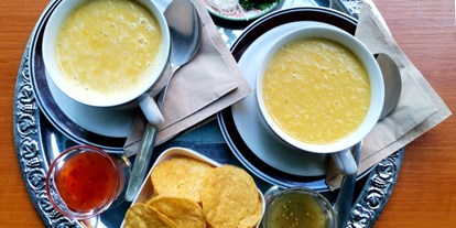 Essen-gehen - Deutschland - mexikanische Maissuppe mit Maistortillachips - Villa Weidig CaféBar 