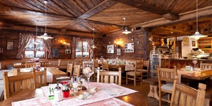 Essen-gehen - Ambiente: traditionell - Steiermark - Erdgeschoss Restaurantbereich - Landalm
