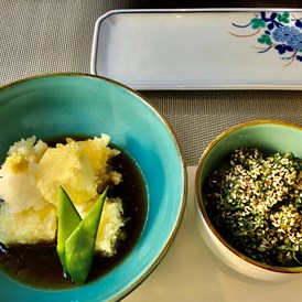 Restaurant: Agedashi Frittierter Tofu in Fischbouillon mit geriebenem Rettich und Ingwer - Sushi Bistro Byakko